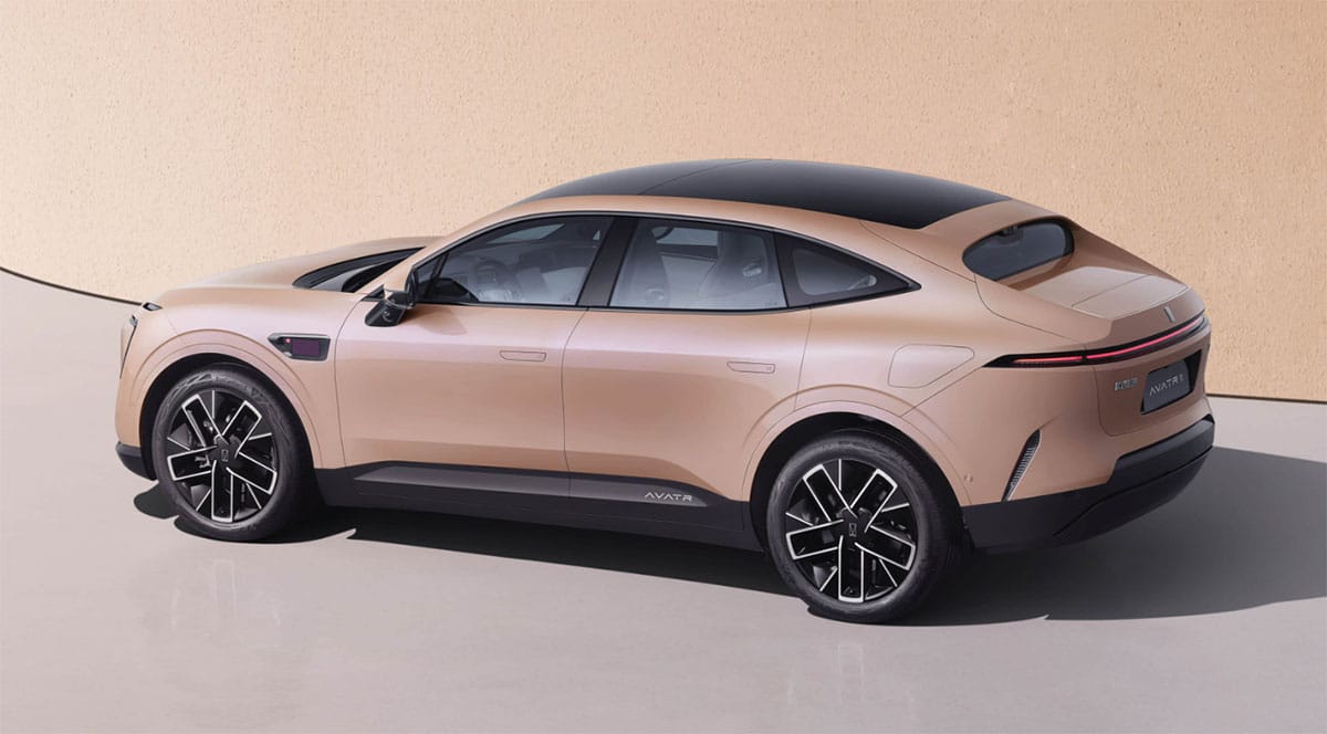 Avatr launches updated Avatr 11 SUV with higher guide prices