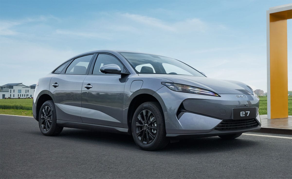 BYD to launch all-electric sedan e7 on May 17