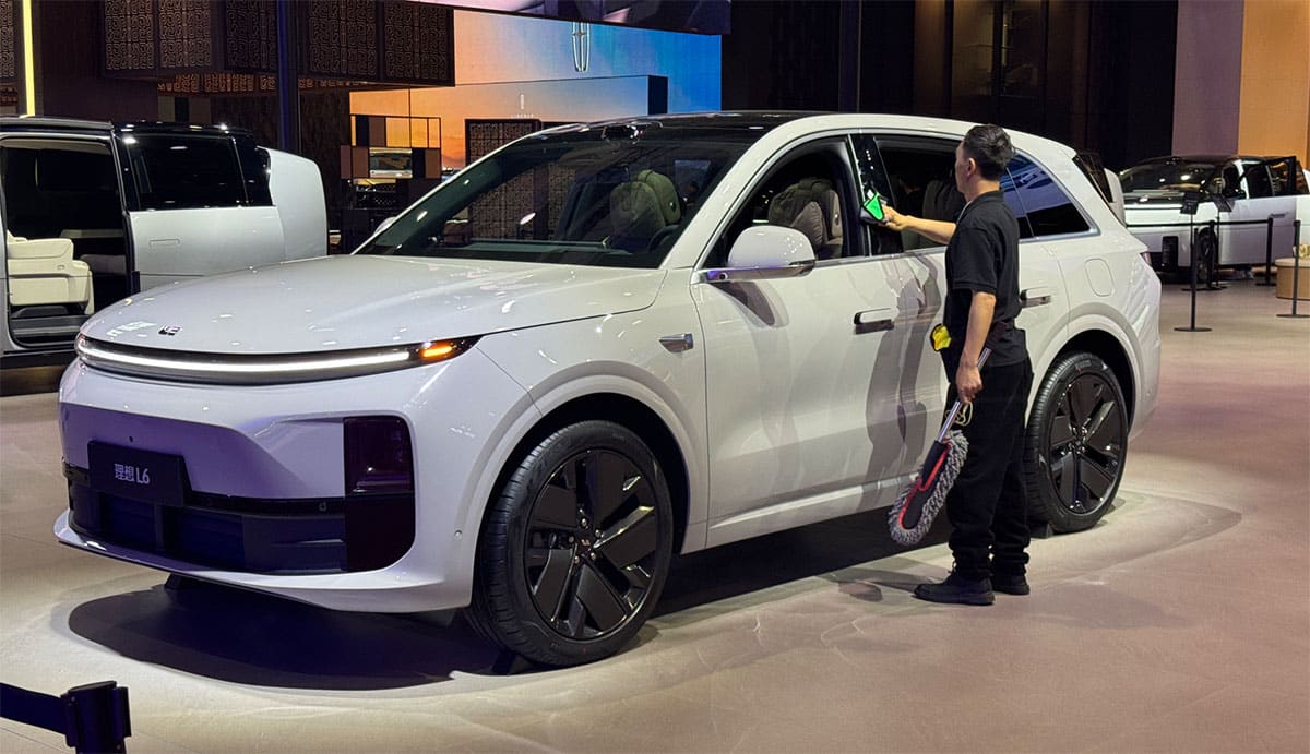 Li Auto reportedly lowers 2025 sales target to 640,000 from 700,000 units