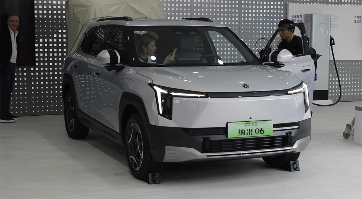 Chinese regulator gathers automakers to discuss zero-mileage used car sales, report says