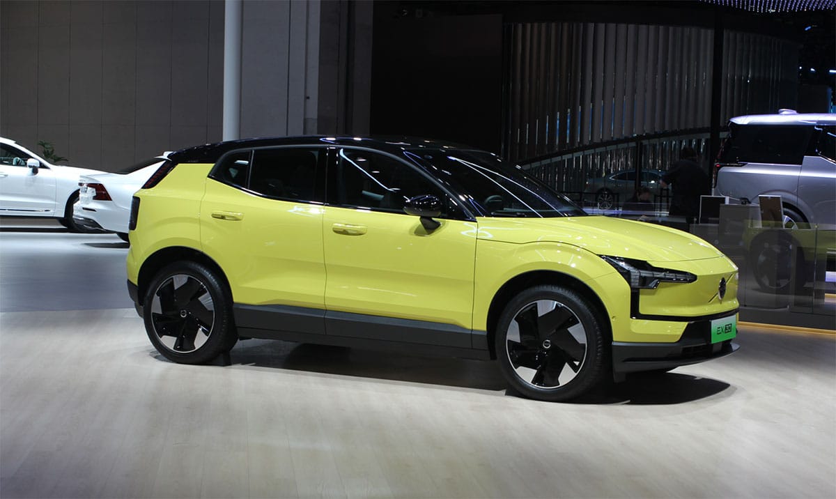 China NEV retail at 402,000 in Jun 1-15, up 38% year-on-year