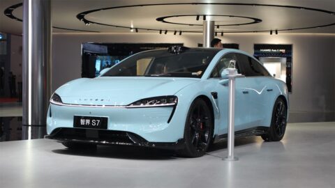 Huawei-backed Luxeed begins offering discounts as price war looks set to continue