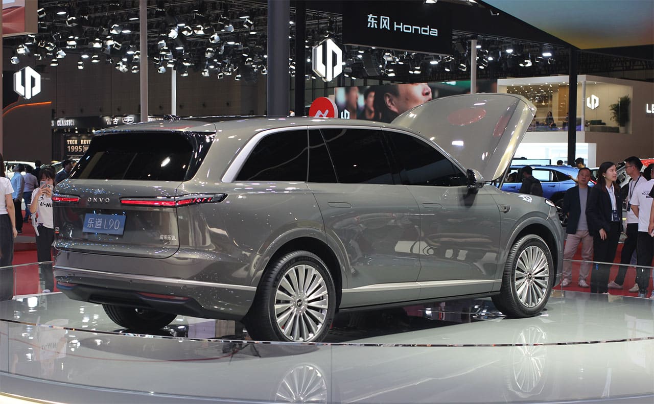 William Li says Nio's third factory to start production in Sept, hints at competitive pricing for Onvo L90