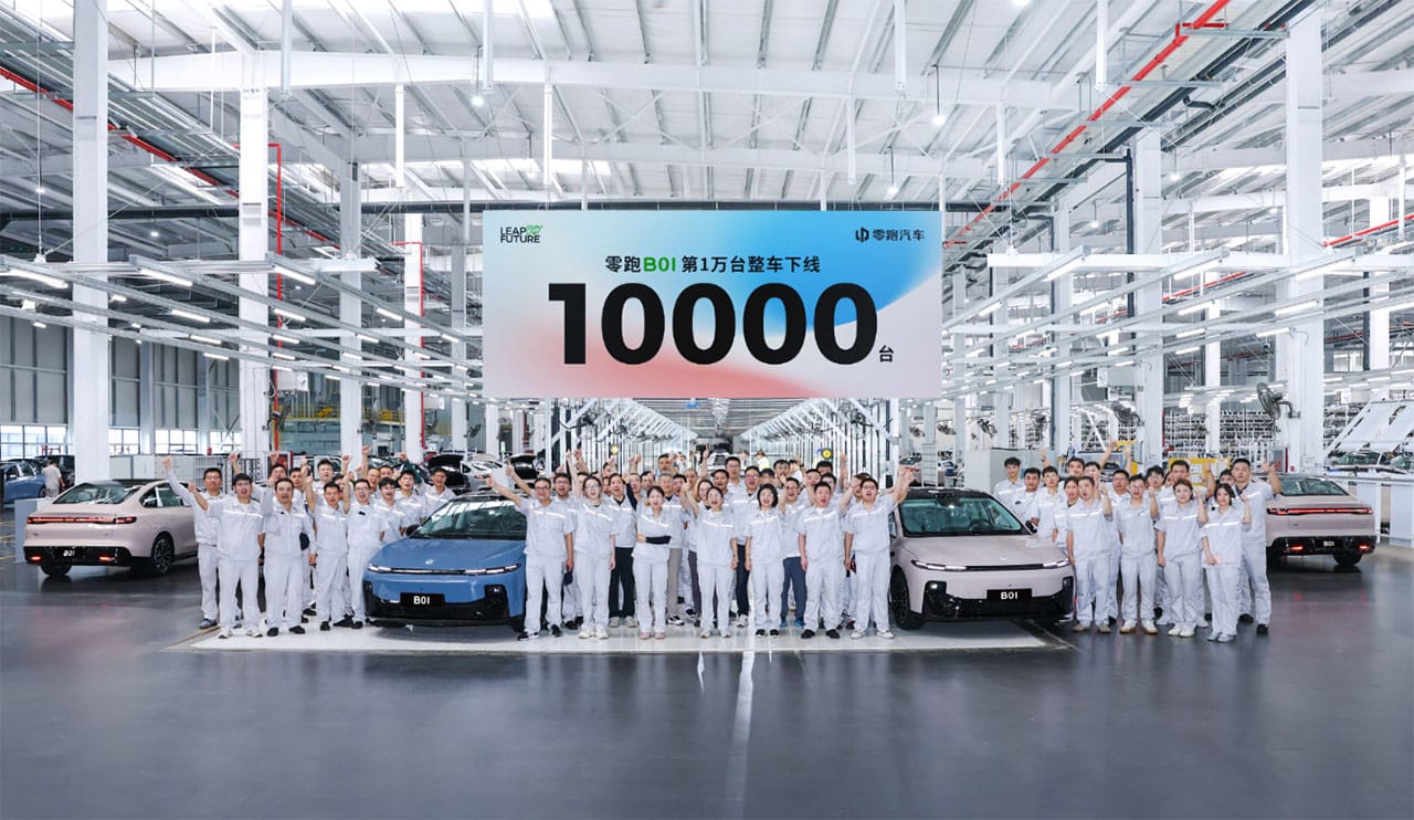 Leapmotor B01 electric sedan reaches 10,000 units produced in first week on market