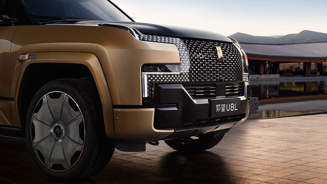 BYD Yangwang begins pre-sales of U8L SUV, starting at 0,700