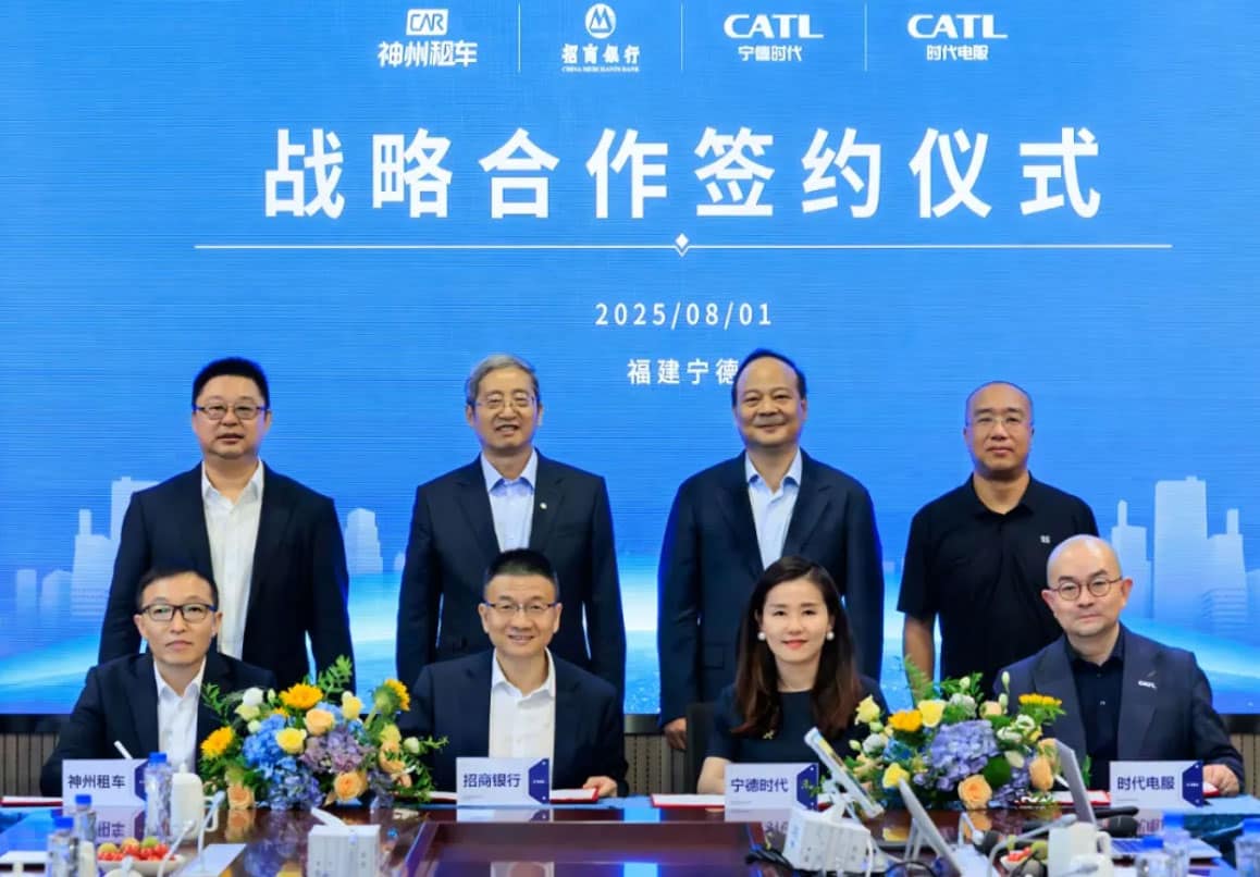 CATL signs deal to bring over 100,000 battery-swappable cars to Car Inc's fleet