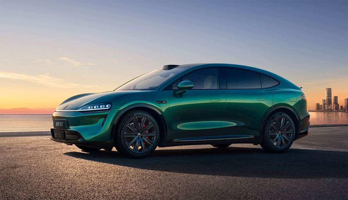 Huawei-backed Luxeed updates 2 EV models to target bigger market share