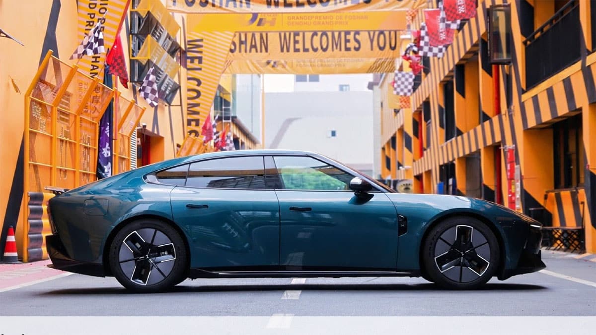 Xpeng launches next-gen P7 starting at ,700, securing 10,000 orders within 7 minutes