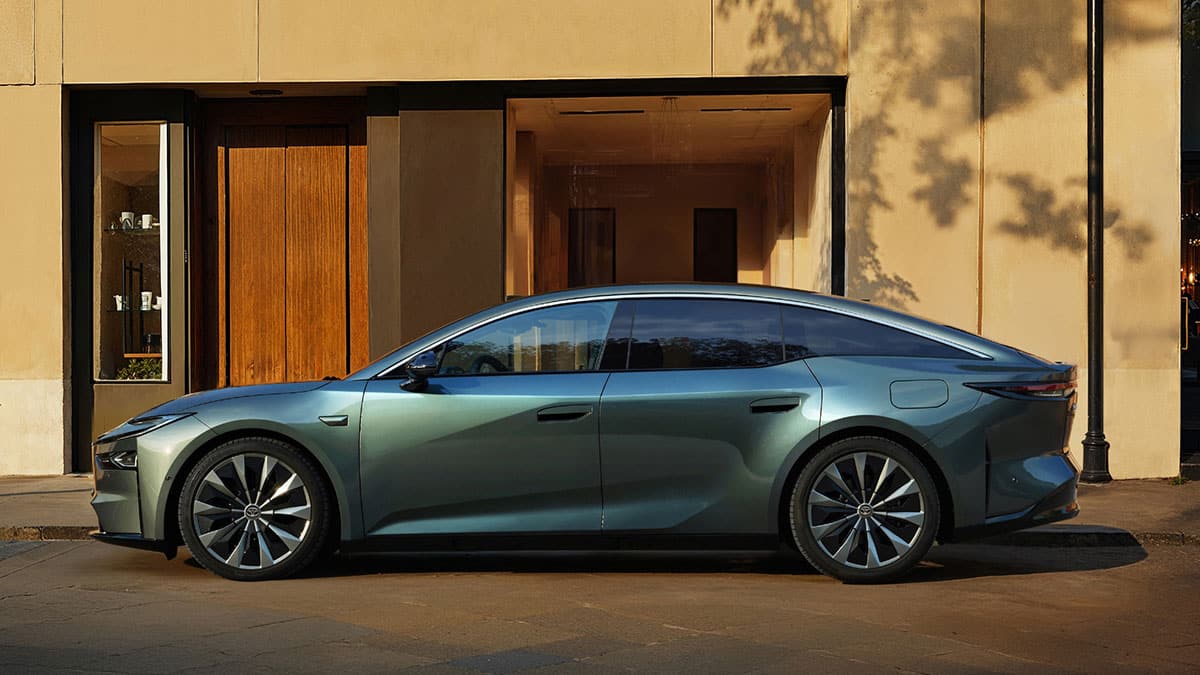 Toyota to ramp up EV bet in China with 5.1-meter bZ7 sedan