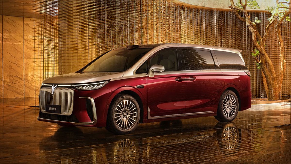 Voyah launches updated Dream MPV with up to 700 km battery range and Huawei technologies