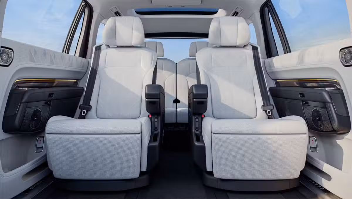 Zeekr launches 9X luxury hybrid SUV: Starting at ,440, orders surpass 10,000 units within 13 minutes