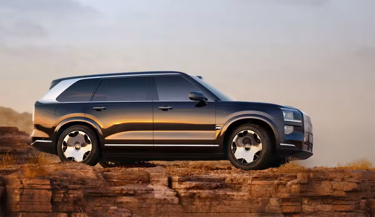 Zeekr launches 9X luxury hybrid SUV: Starting at ,440, orders surpass 10,000 units within 13 minutes