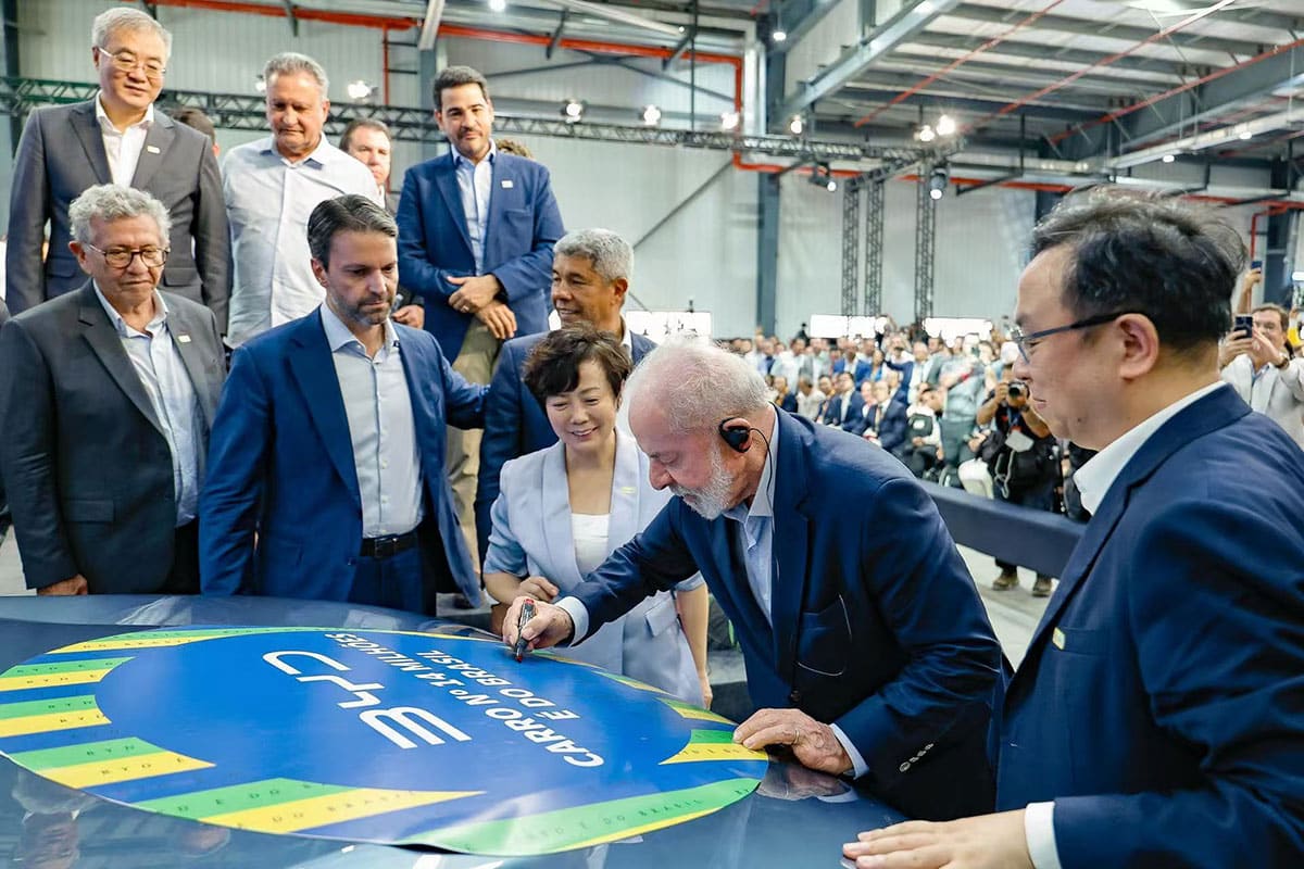 BYD's 14 millionth NEV rolls off line at Brazil plant, delivered to President Lula