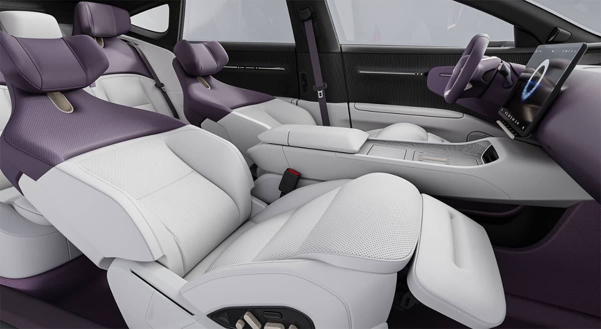 Avatr launches 4-LiDAR version of Avatr 12 sedan starting at ,020