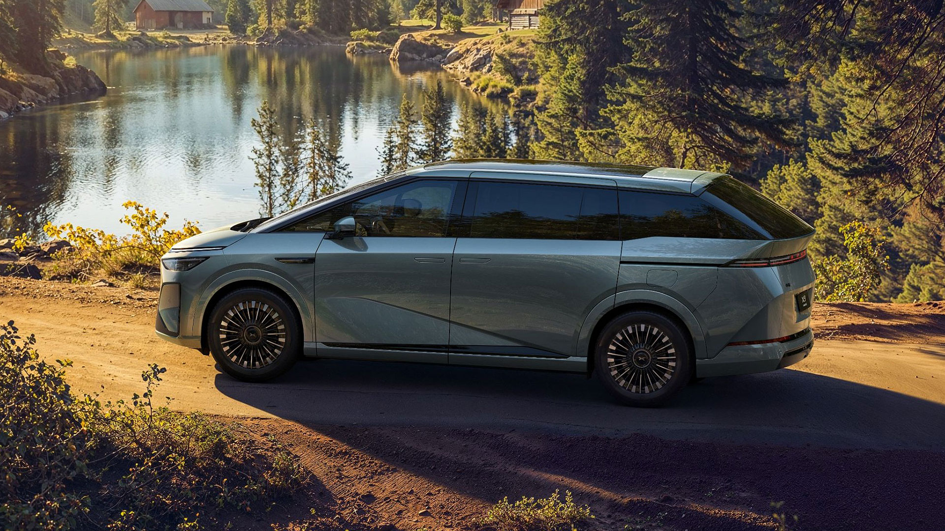 Xpeng debuts X9 EREV, starting pre-sales from ,150