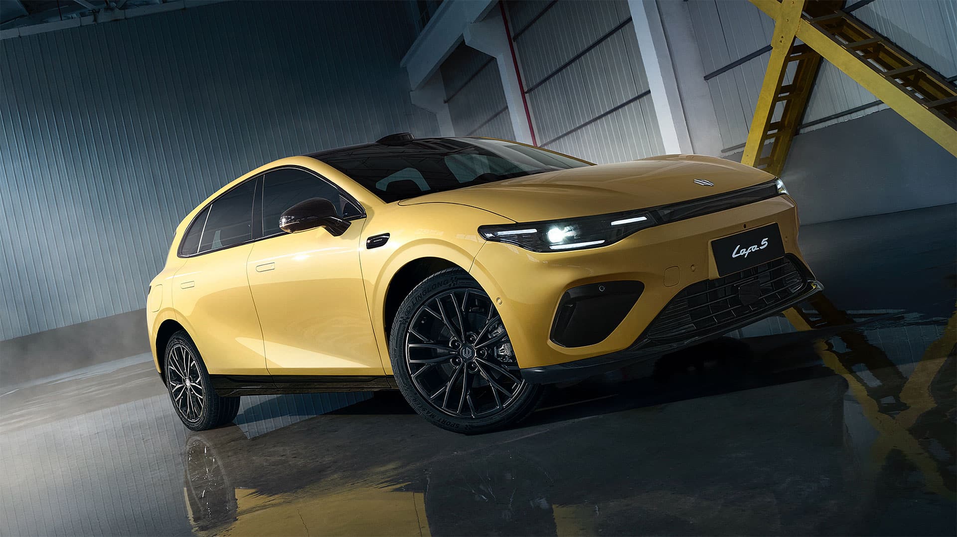 Leapmotor begins pre-sales of Lafa 5 hatchback, priced from ,858