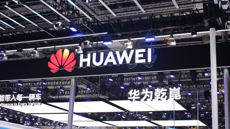 Huawei, Dongfeng launch new car brand, 1st model to debut at 2026 Beijing auto show