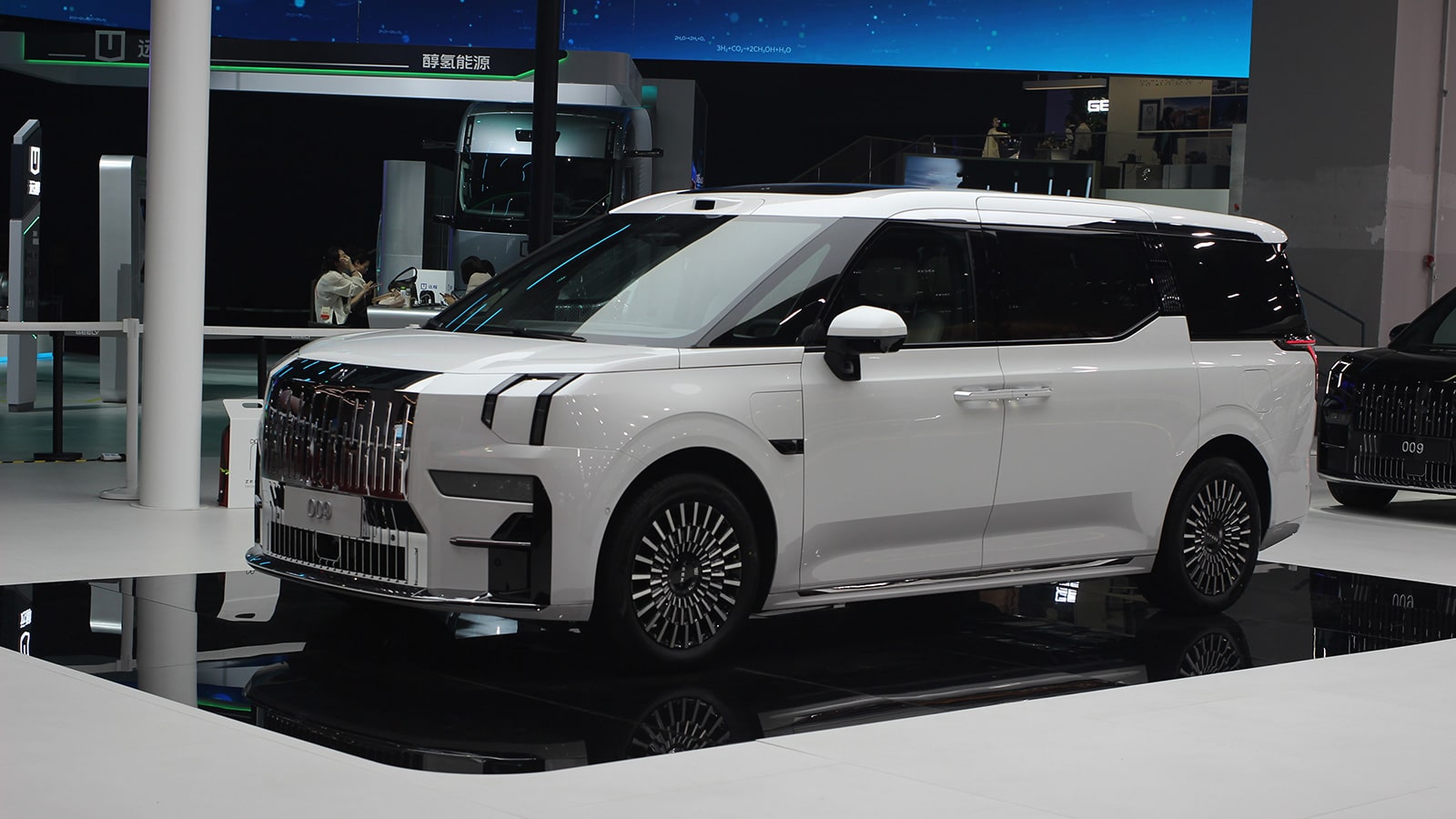 Zeekr Group delivers record 63,902 cars in Nov as Zeekr brand regains momentum