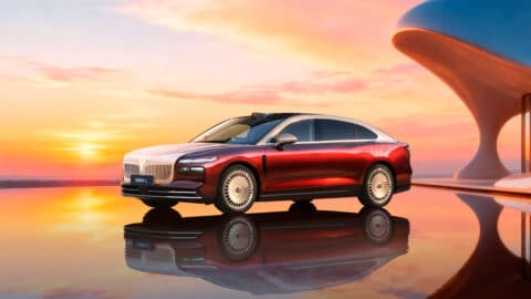 Voyah launches Passion L hybrid sedan with 1,400-km range, starting at ,630