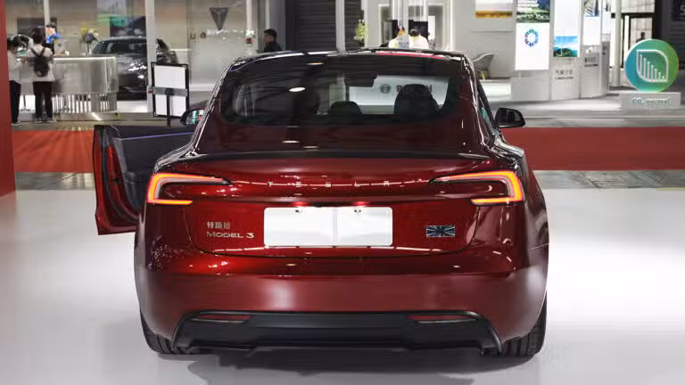 Tesla loses BEV crown to BYD in 2025 as global deliveries drop 15.61% in Q4