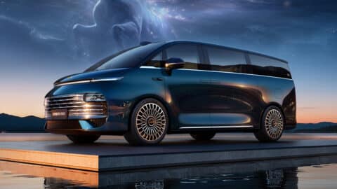 Geely Galaxy begins pre-sales for V900 extended-range MPV, starting at ,730