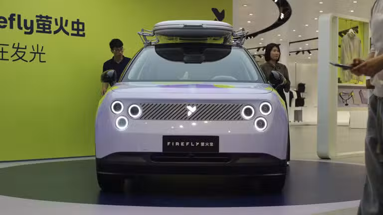 Canada, China reach 'EV-for-canola' tariff reduction deal