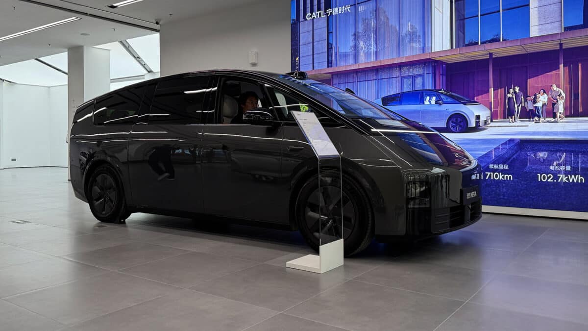 Li Auto follows Tesla and Xiaomi in offering 7-year low-interest ...