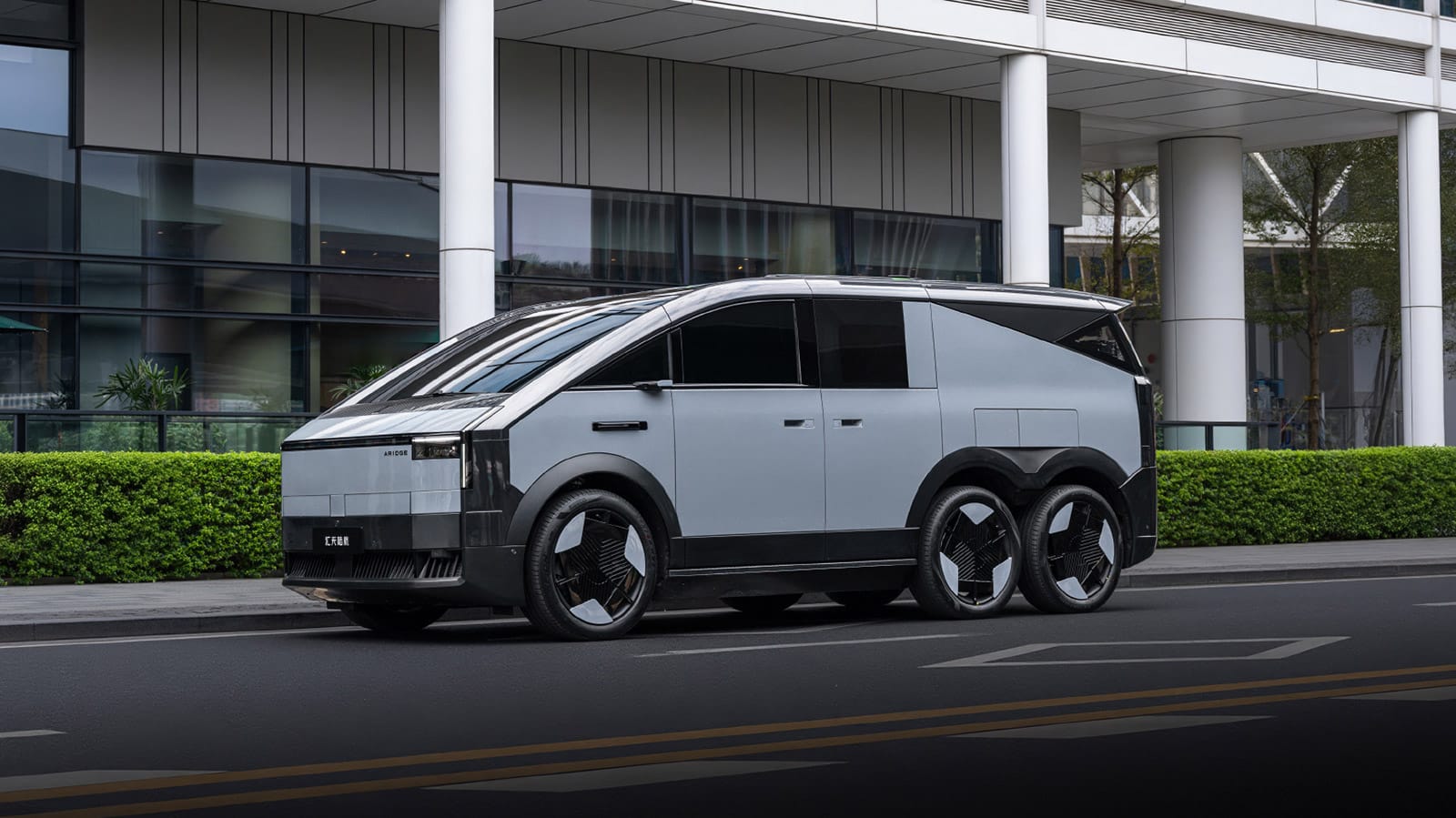 Xpeng Aridge ramps up marketing efforts as it aims to mass-produce flying cars within this year