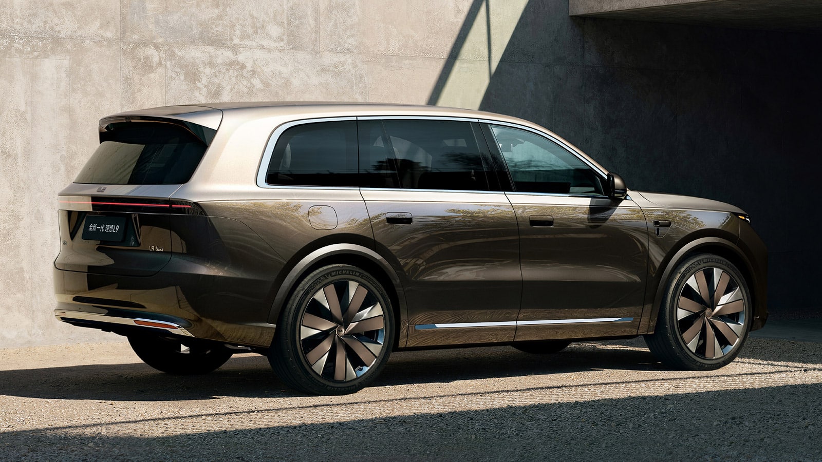 Li Auto unveils updated L9 SUV, with Livis variant priced significantly higher