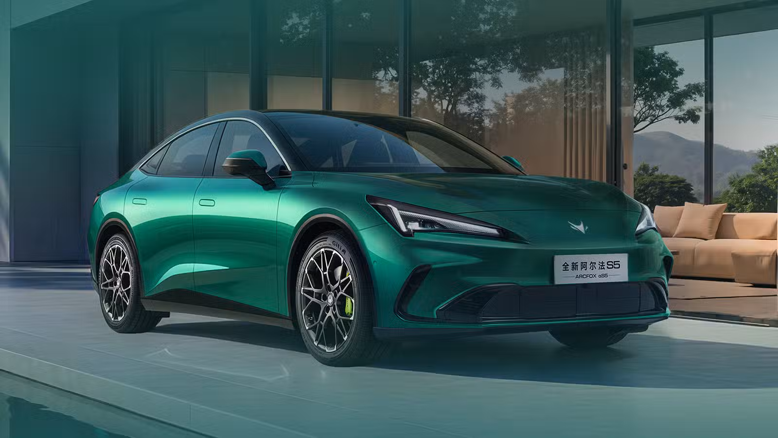 Arcfox's updated Alpha S5.