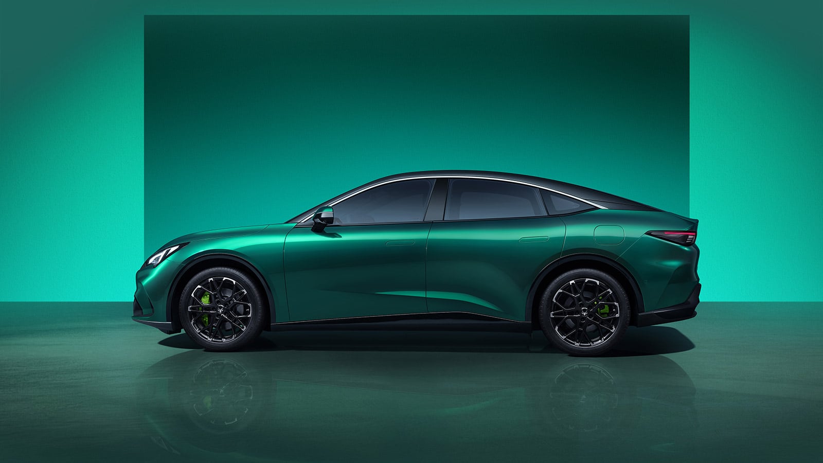 Arcfox starts updated Alpha S5 pre-sales amid turnaround push