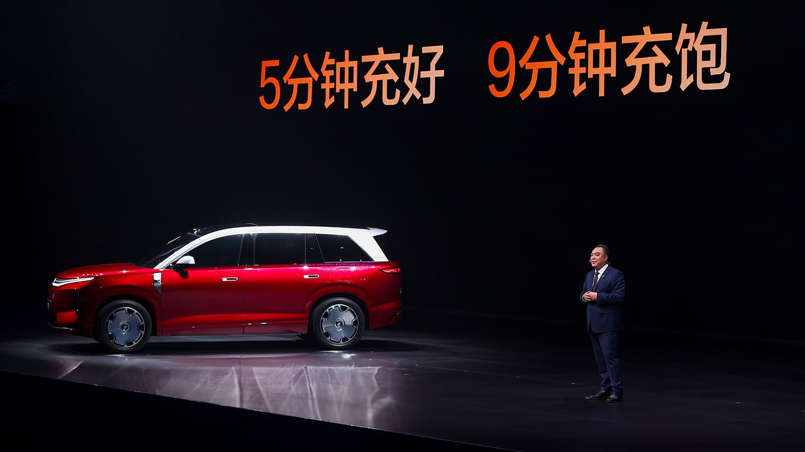 BYD's new Datang SUV debuts with record 950-km range
