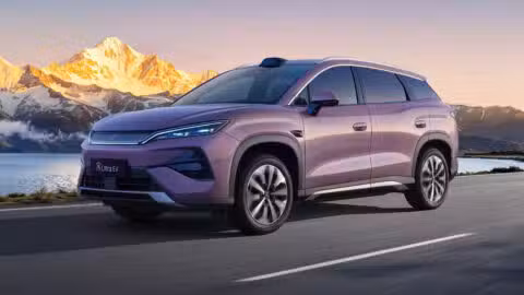 BYD opens pre-sales for Song Ultra EV with flash-charging and 710 km range