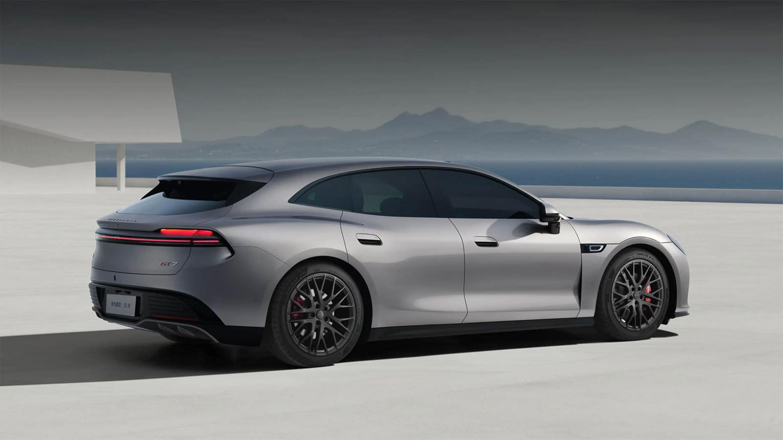 Huawei-backed Qijing gets English name Aistaland, debuts 1st model GT7