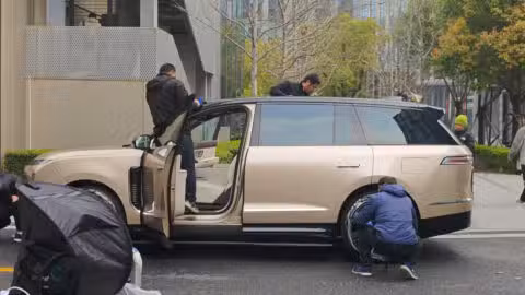 Nio ES9 spied undisguised ahead of Apr 9 debut