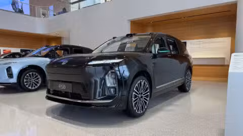 Nio shares surge ahead of Mar delivery data and new model launches