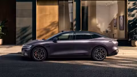 Zeekr starts pre-sales of updated 007 series with up to 905 km range