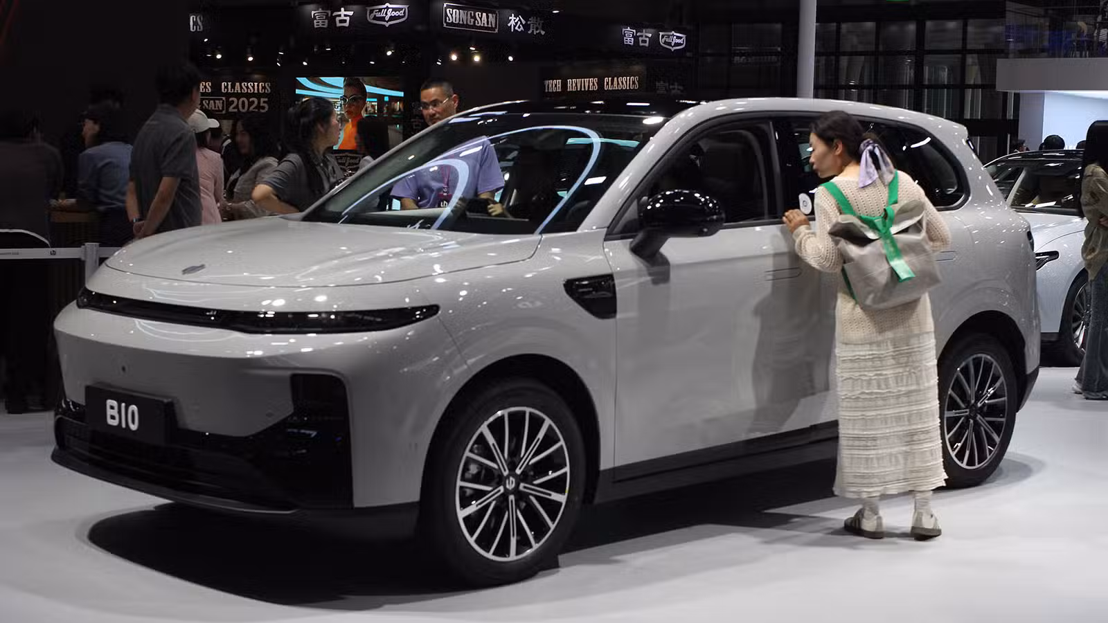 Stellantis in talks with Leapmotor to develop Opel electric SUV, report says