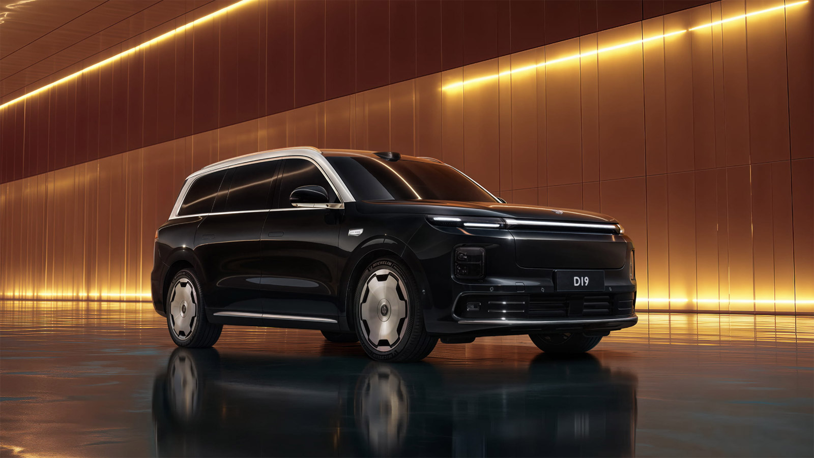 Leapmotor steps up premium push with launch of new D19 flagship SUV