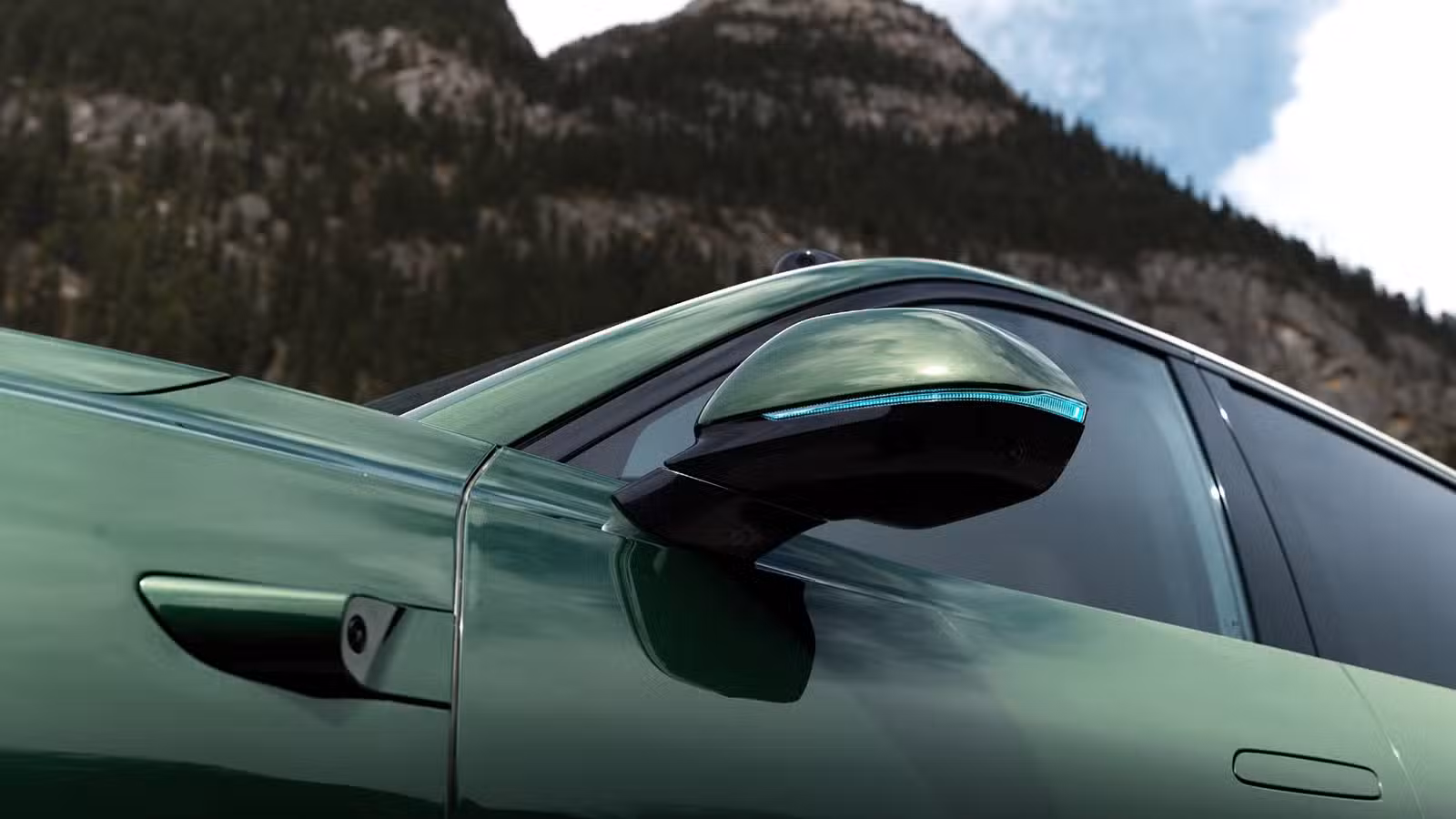 Nio Onvo L80 mirrors L90 strategy with in-house developed chip integration