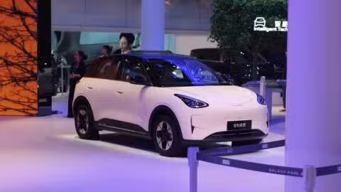 Geely Q1 profit falls 27% as currency fluctuations weigh on results