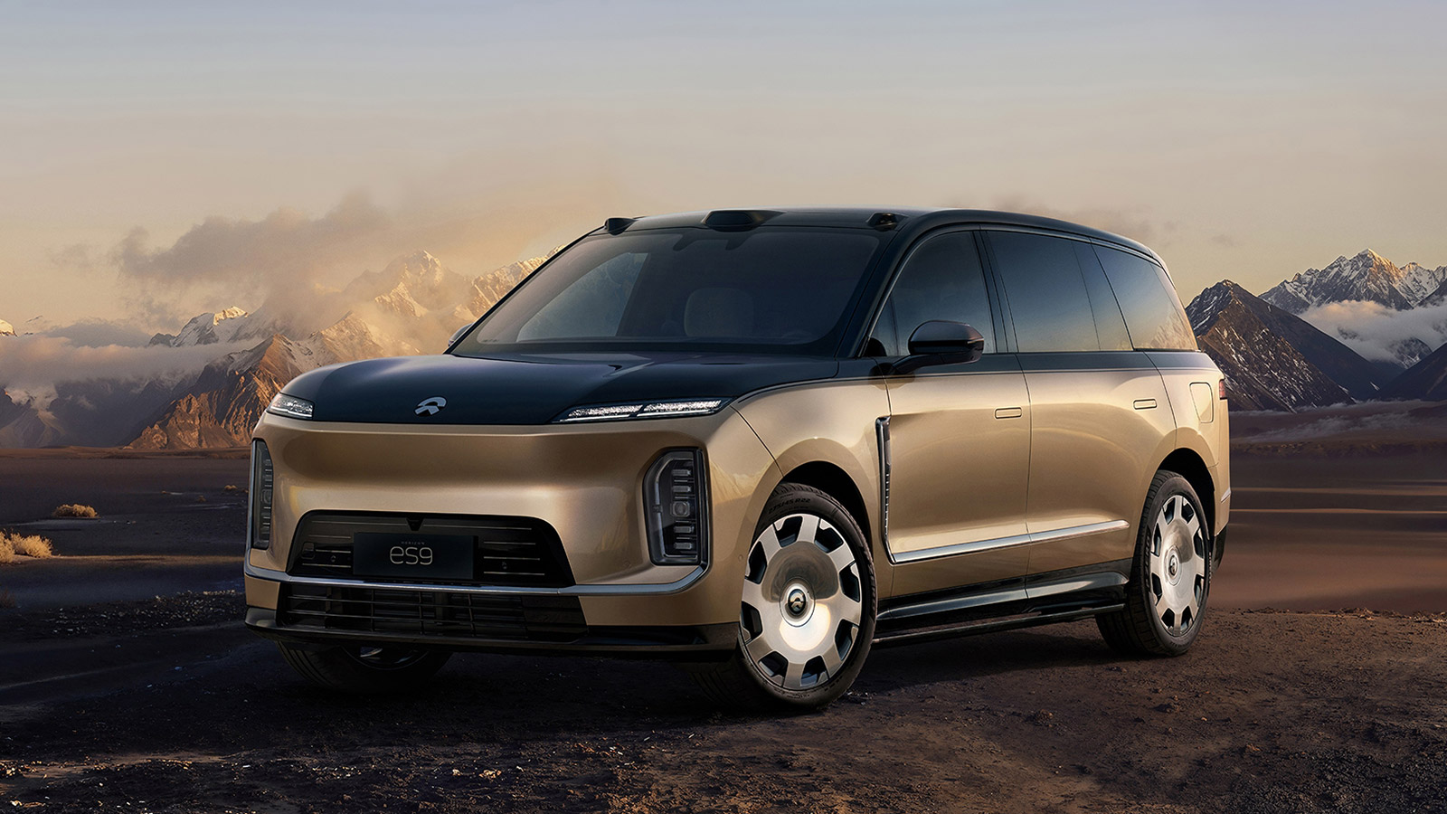 The exterior of the Nio ES9, viewed from a 45-degree angle at the front.